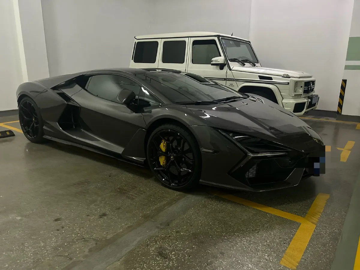 2023 Lamborghini Revuelto 6.5L 826HP V12 8DCT PHEV 3.8KWH,autocango,china used car exporter,china ev exporter,chinese used car exporter,chinese used ev exporter
