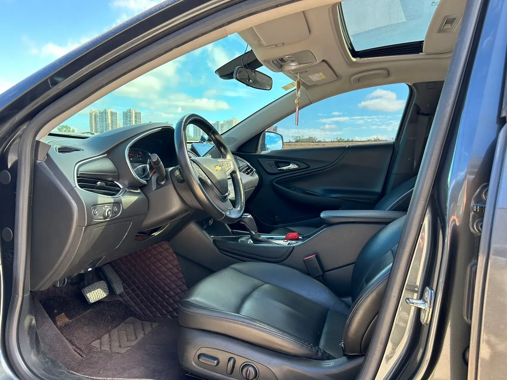 2018 CHEVROLET MALIBU thumbnail 2