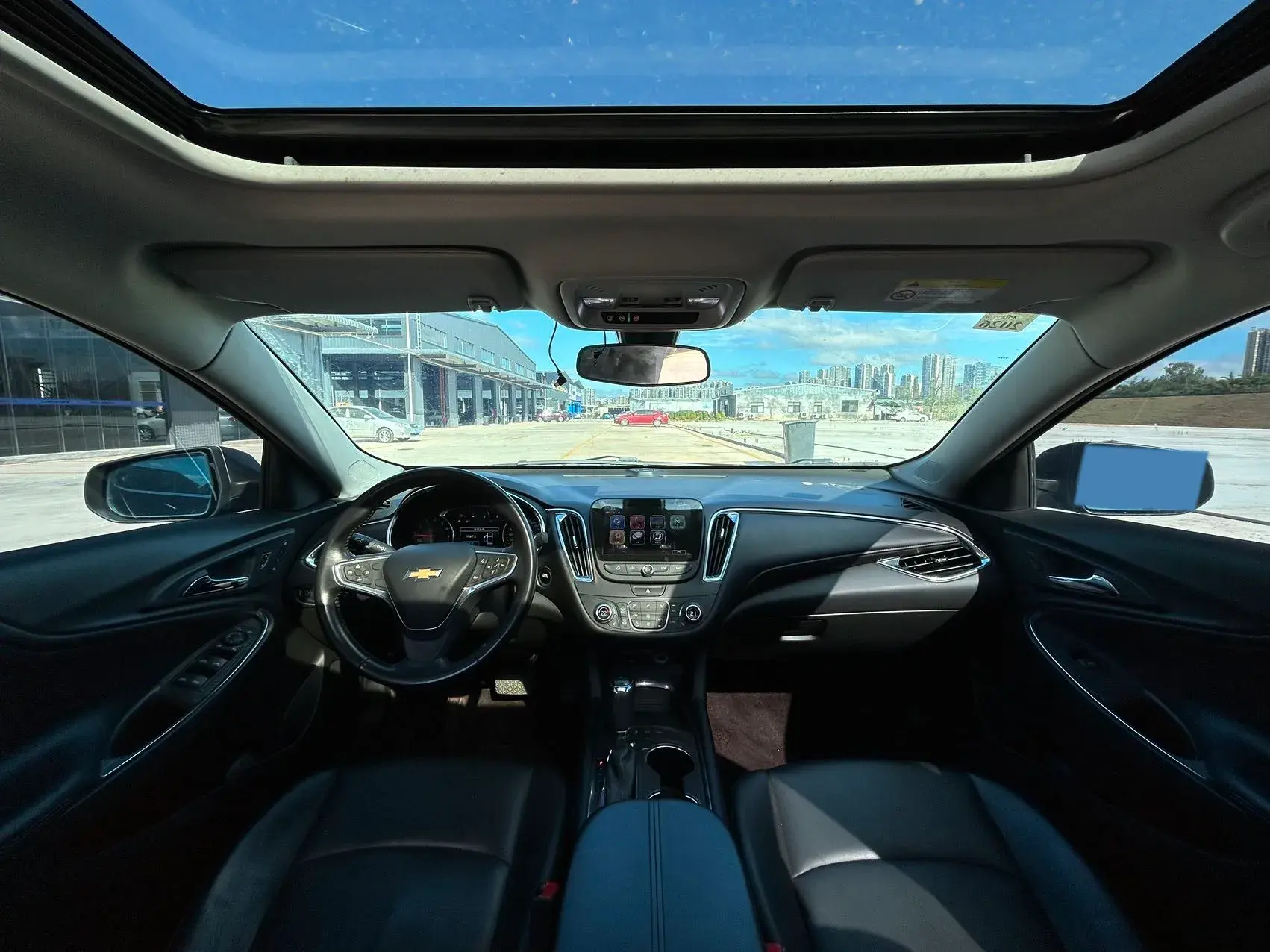 2018 CHEVROLET MALIBU thumbnail 4