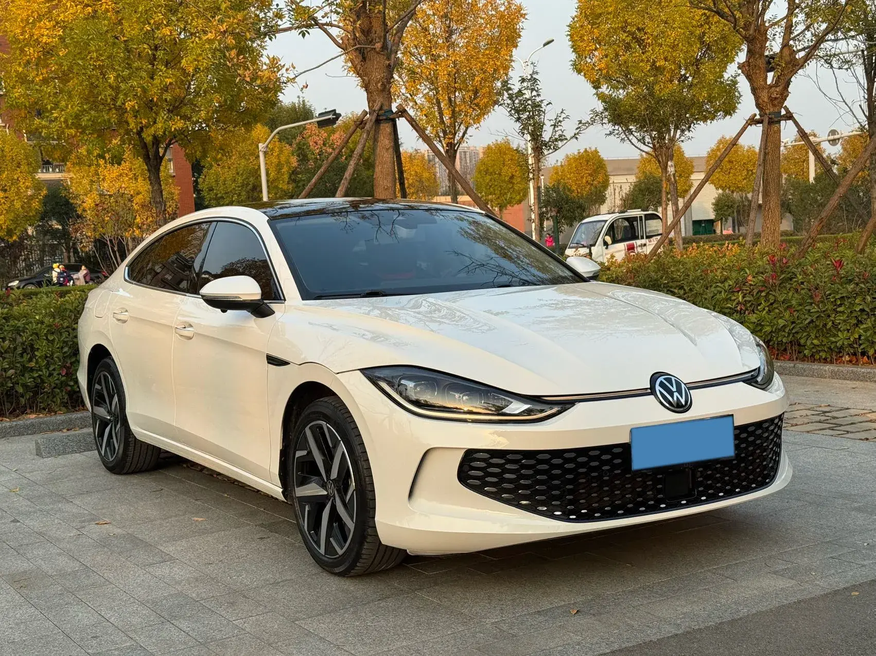 2022 VOLKSWAGEN LAMANDO thumbnail 3