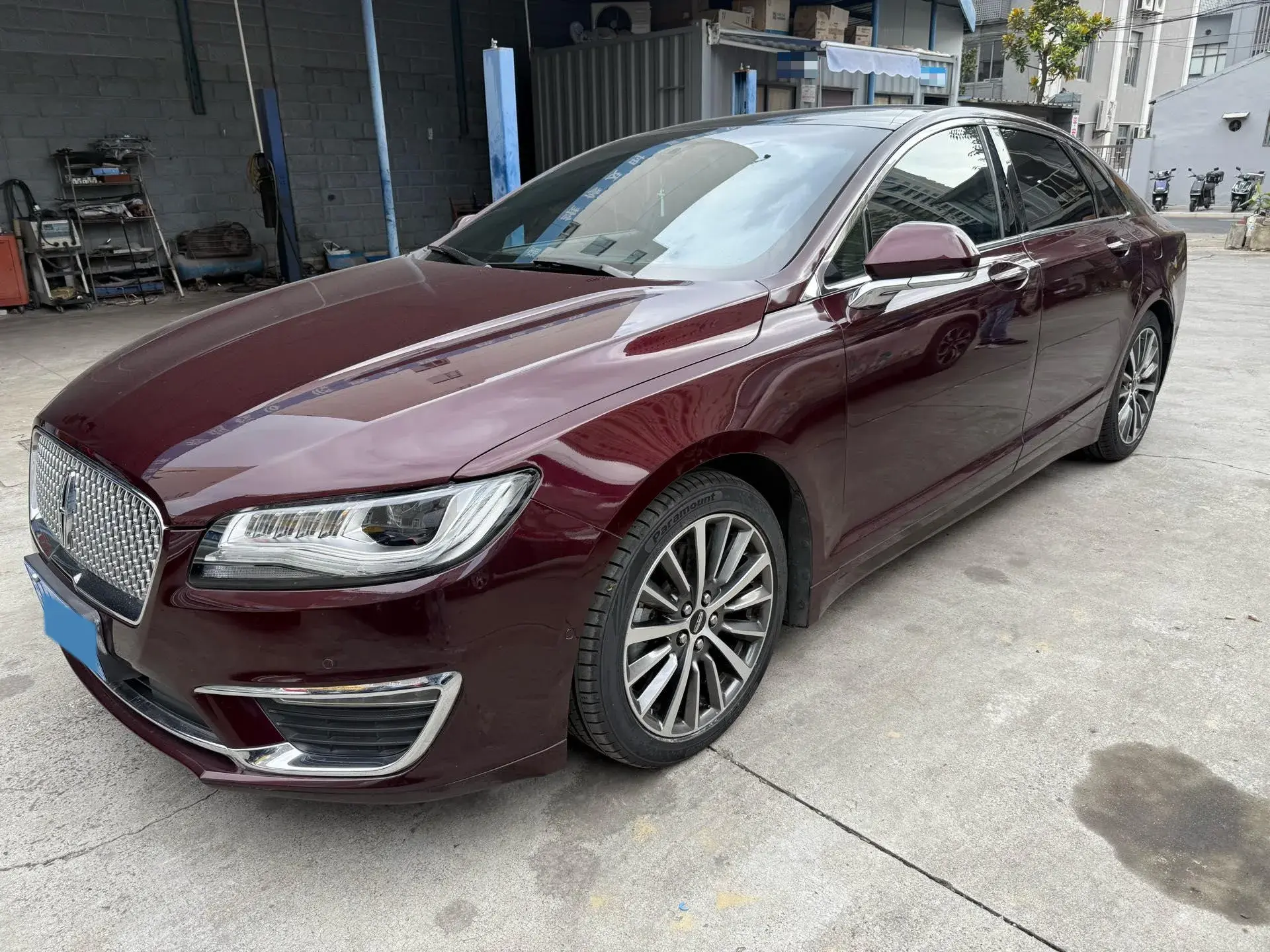 2017 LINCOLN MKZ view 1