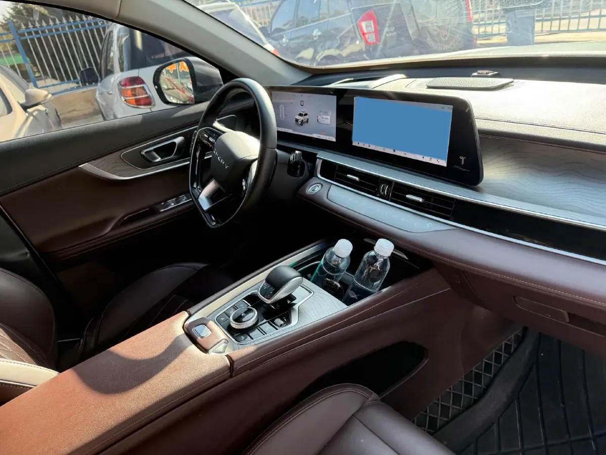 2022 Chery Tiggo 8 PRO 1.6T 197HP L4 7DCT,autocango,china used car exporter,china ev exporter,chinese used car exporter,chinese used ev exporter