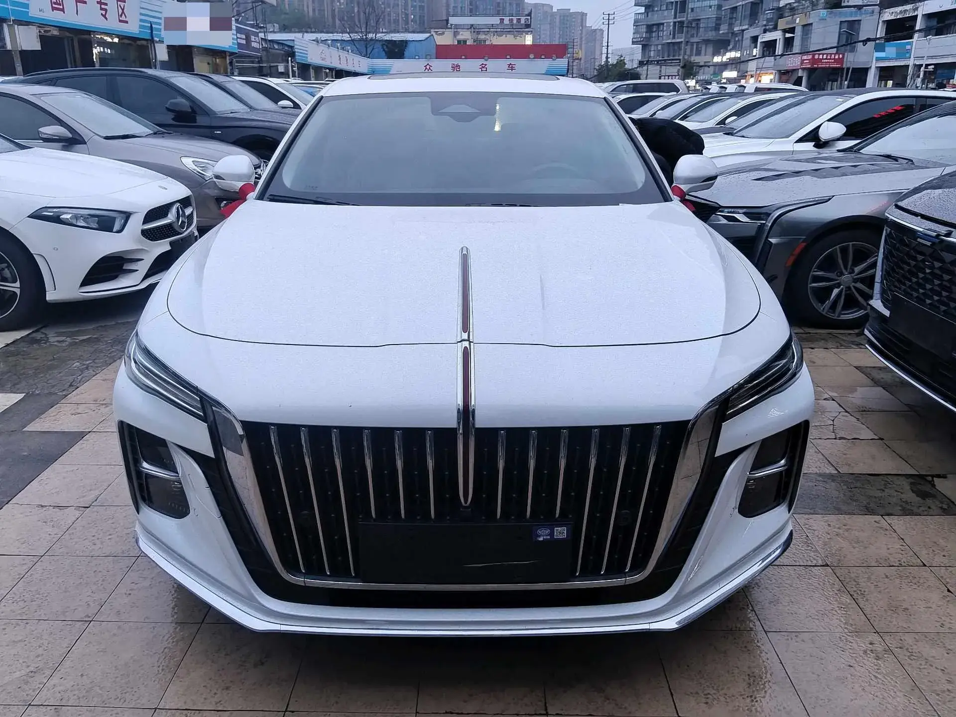 2023 HONGQI H5 thumbnail 3