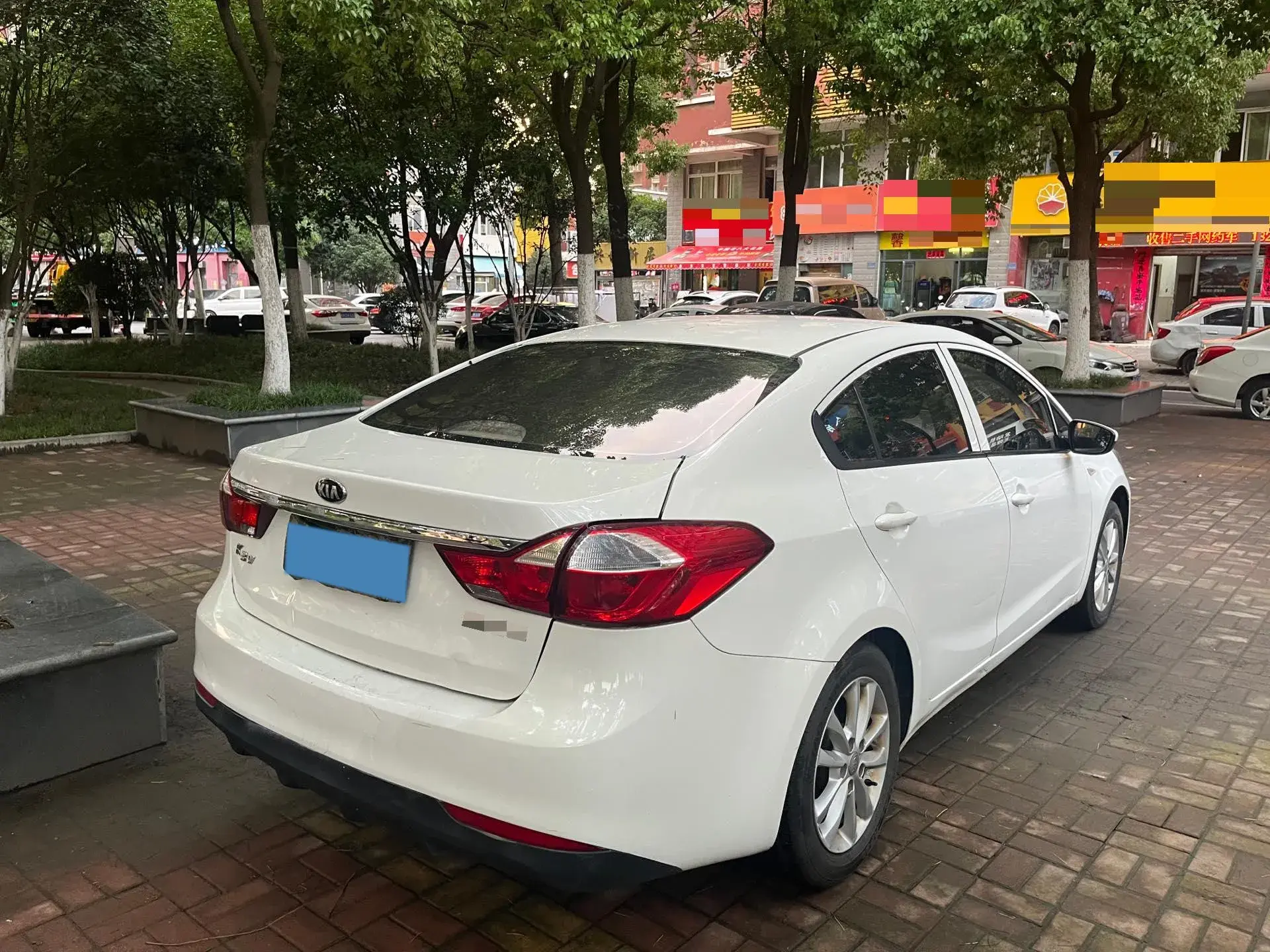 2016 KIA K3 thumbnail 3