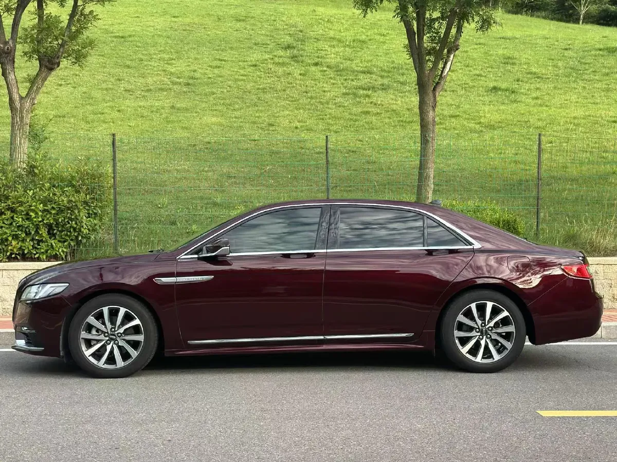 2019 Lincoln Continental 2.0T 261HP L4 6AT,autocango,china used car exporter,china ev exporter,chinese used car exporter,chinese used ev exporter