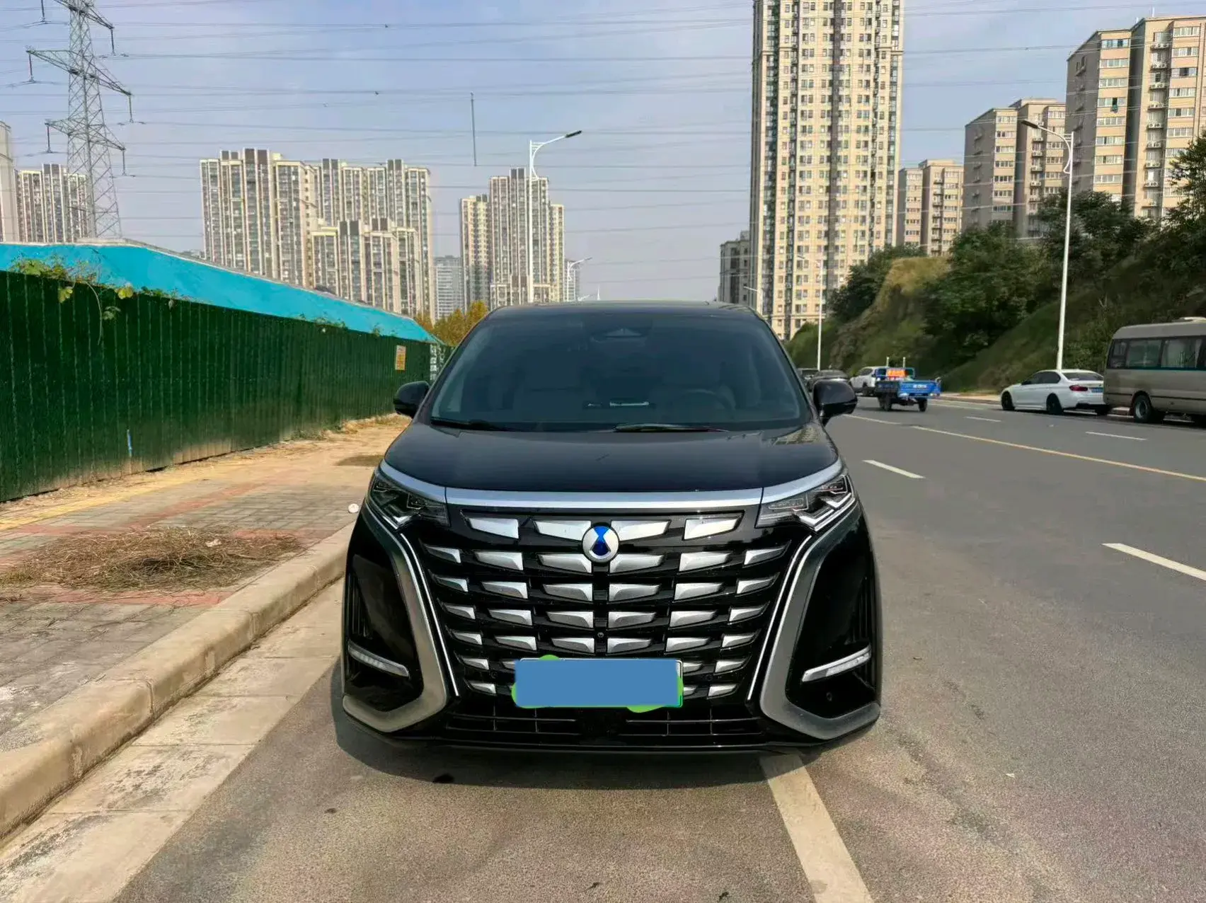 2022 DENZA D9 thumbnail 2