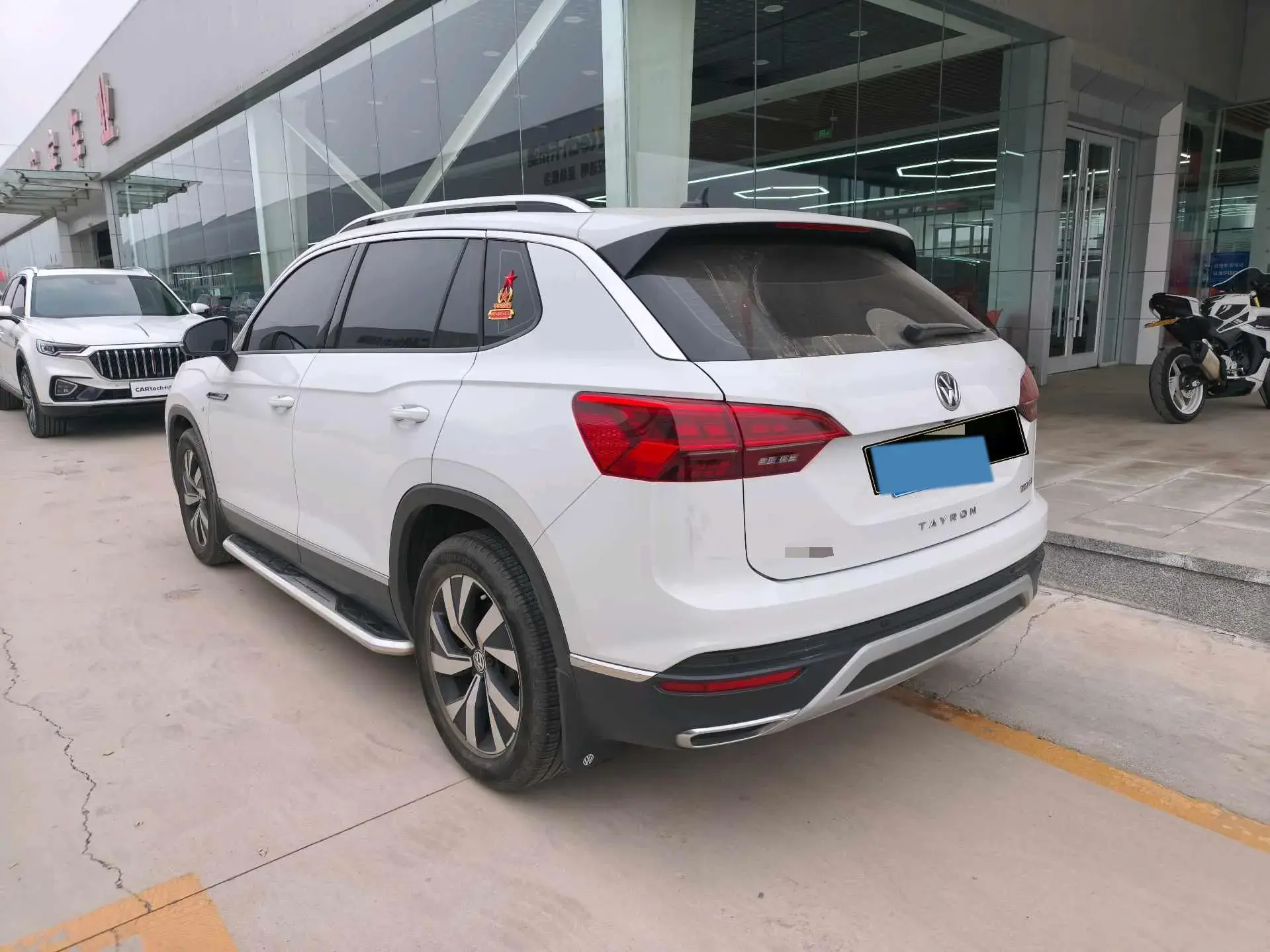 2021 VOLKSWAGEN TAYRON thumbnail 3