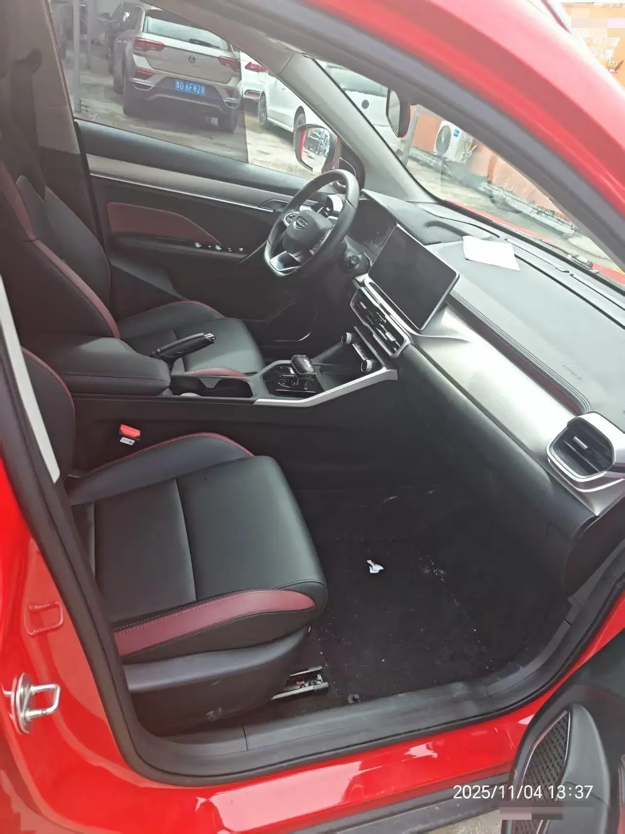 2021 GEELY COOLRAY thumbnail 4