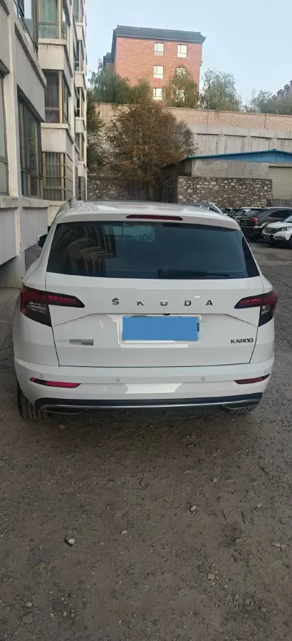2023 Skoda Karoq 1.4T 150HP L4 7DCT,autocango,china used car exporter,china ev exporter,chinese used car exporter,chinese used ev exporter