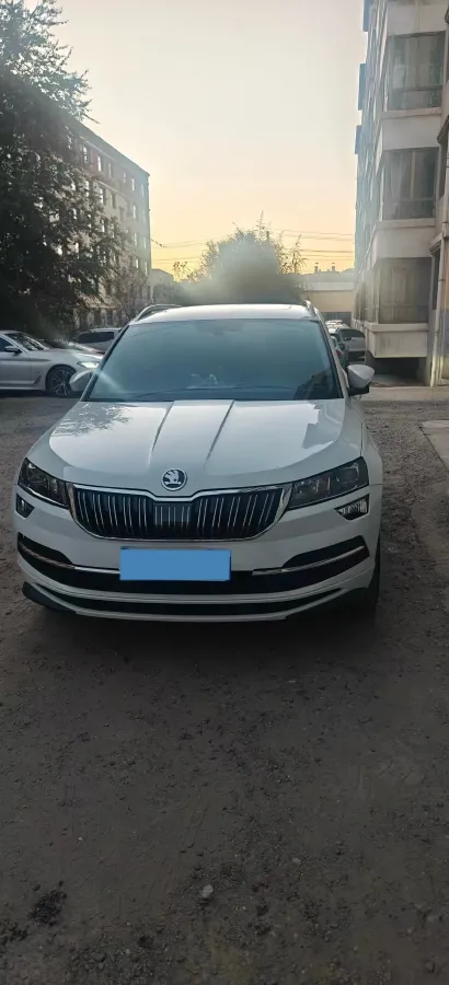 2023 Skoda Karoq 1.4T 150HP L4 7DCT,autocango,china used car exporter,china ev exporter,chinese used car exporter,chinese used ev exporter