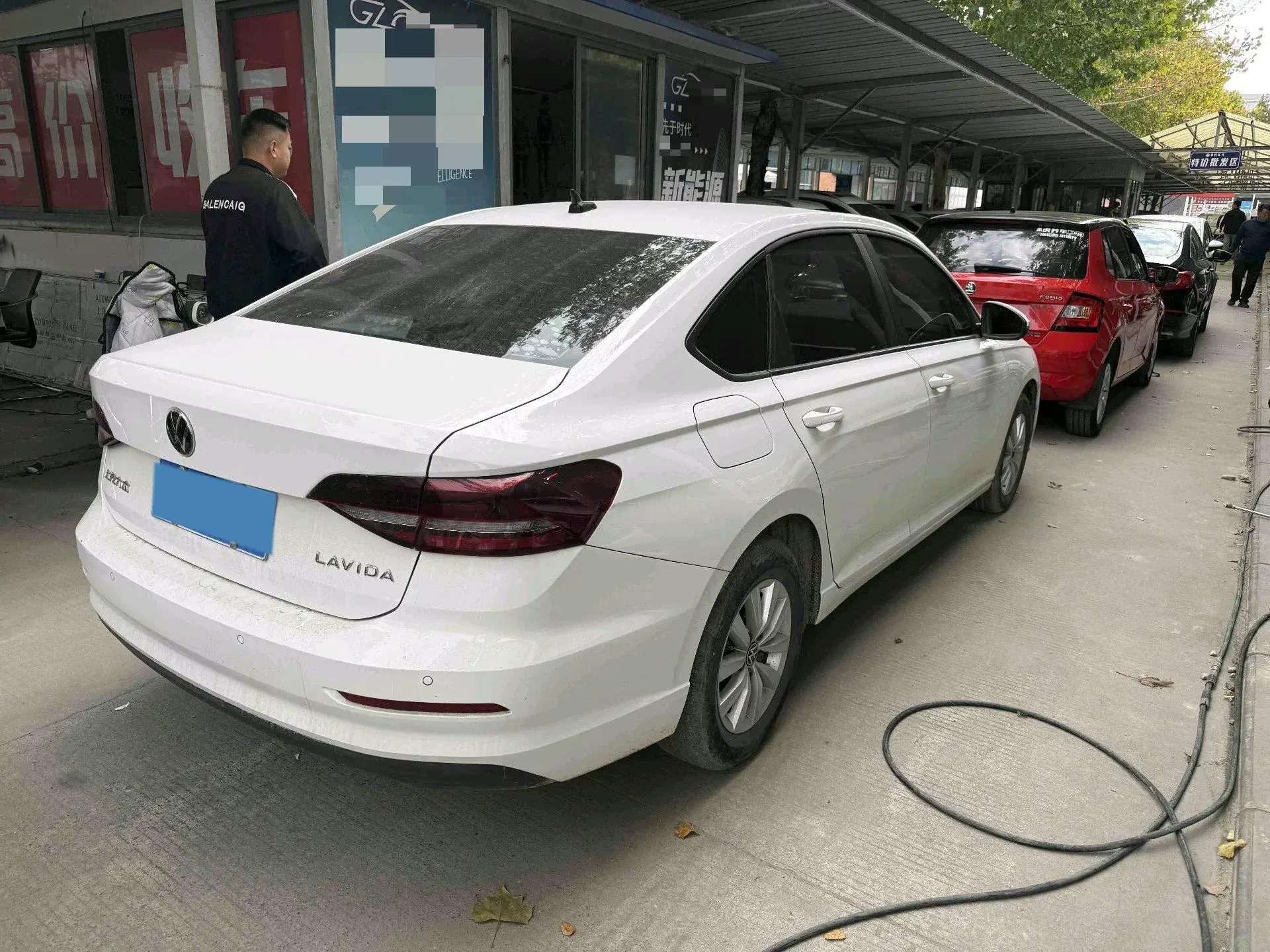 2021 VOLKSWAGEN LAVIDA thumbnail 2