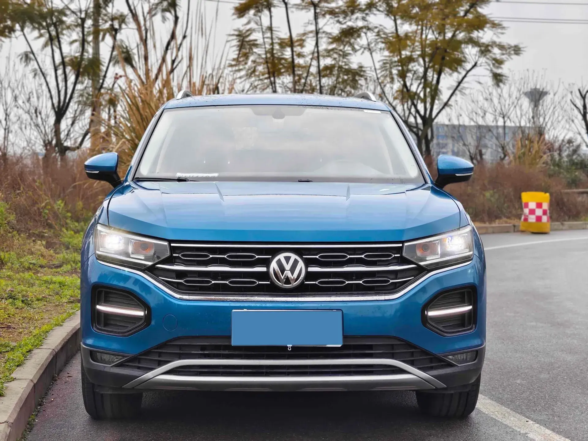 2019 VOLKSWAGEN TAYRON thumbnail 2
