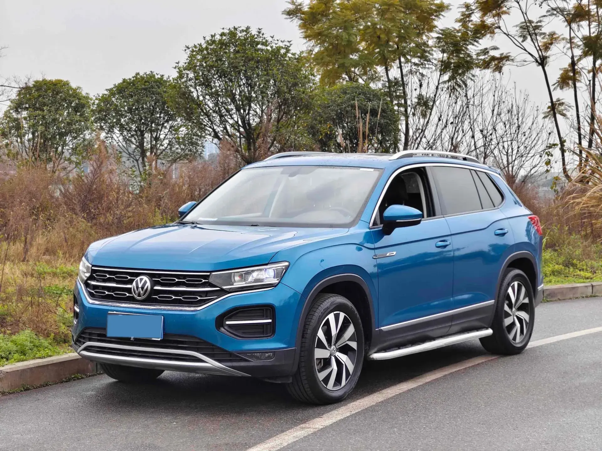2019 VOLKSWAGEN TAYRON view 1