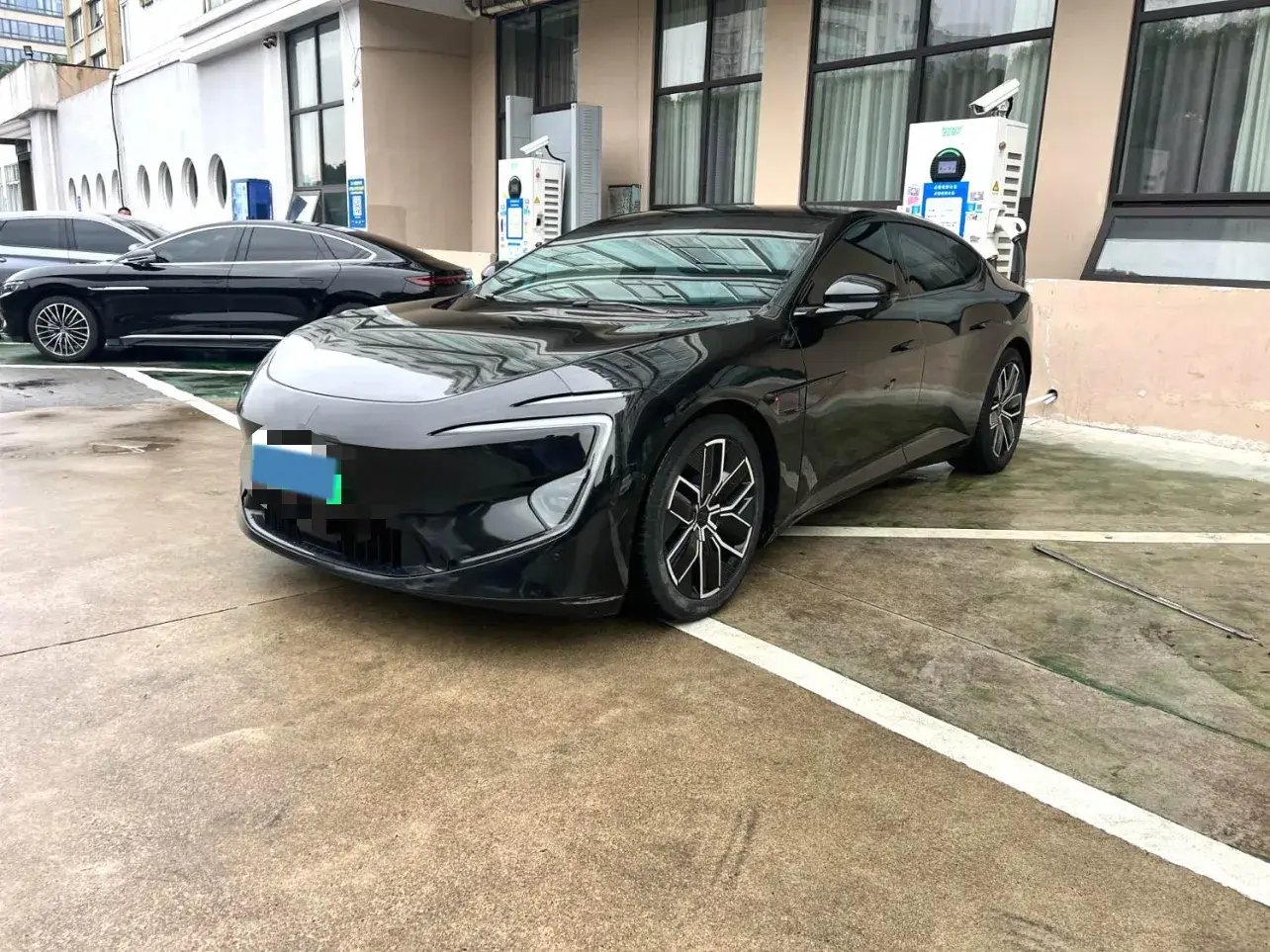 2023 AVATR 12 view 1