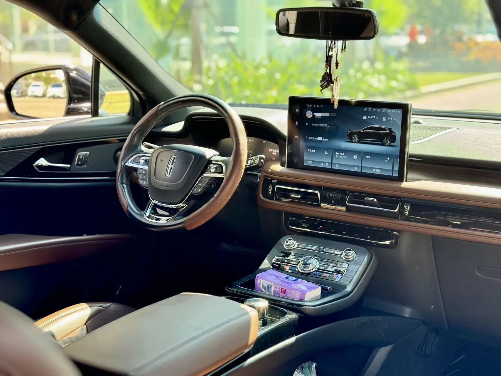 2021 LINCOLN NAUTILUS thumbnail 3