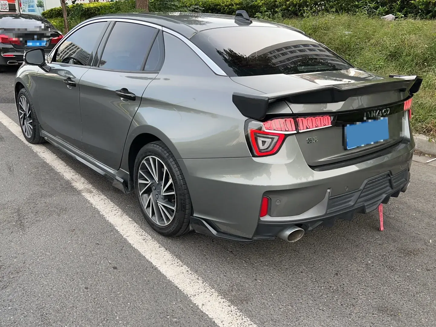 2021 LYNK&CO 03 thumbnail 3