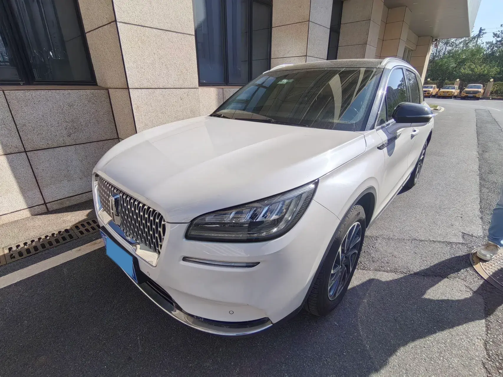 2021 LINCOLN CORSAIR view 1