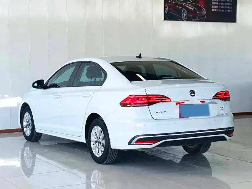 2023 VOLKSWAGEN BORA thumbnail 4