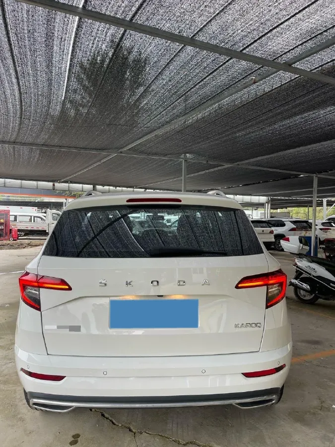 2023 Skoda Karoq 1.4T 150HP L4 7DCT,autocango,china used car exporter,china ev exporter,chinese used car exporter,chinese used ev exporter