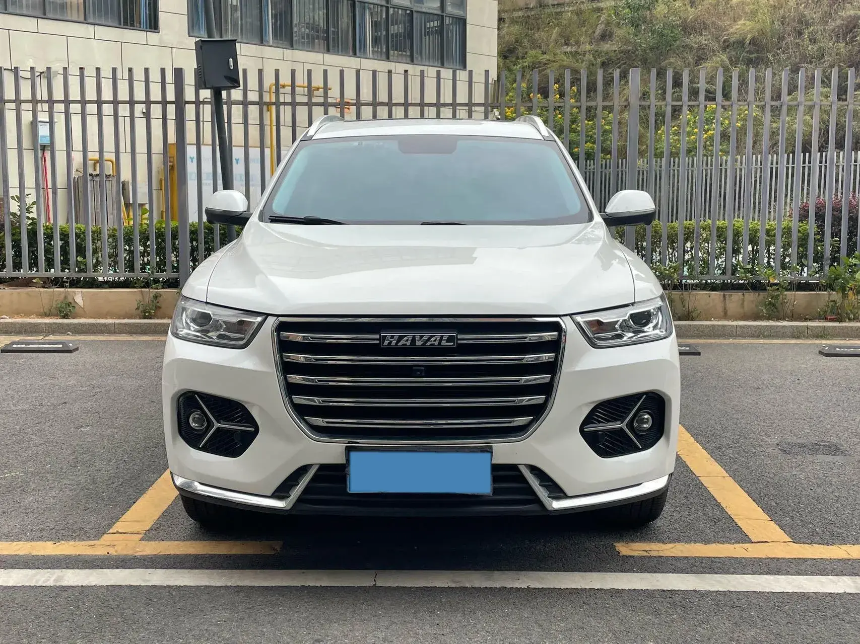 2021 HAVAL H6 thumbnail 2
