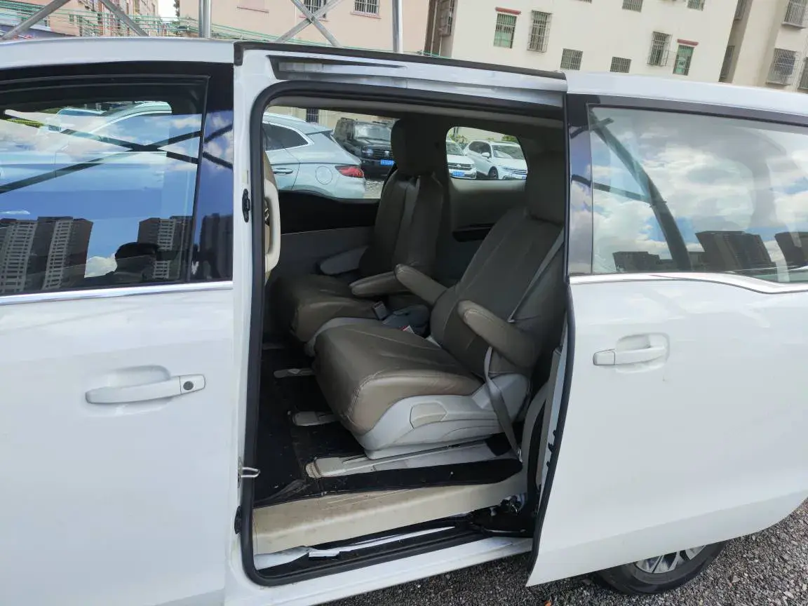 2022 BUICK GL8 thumbnail 3