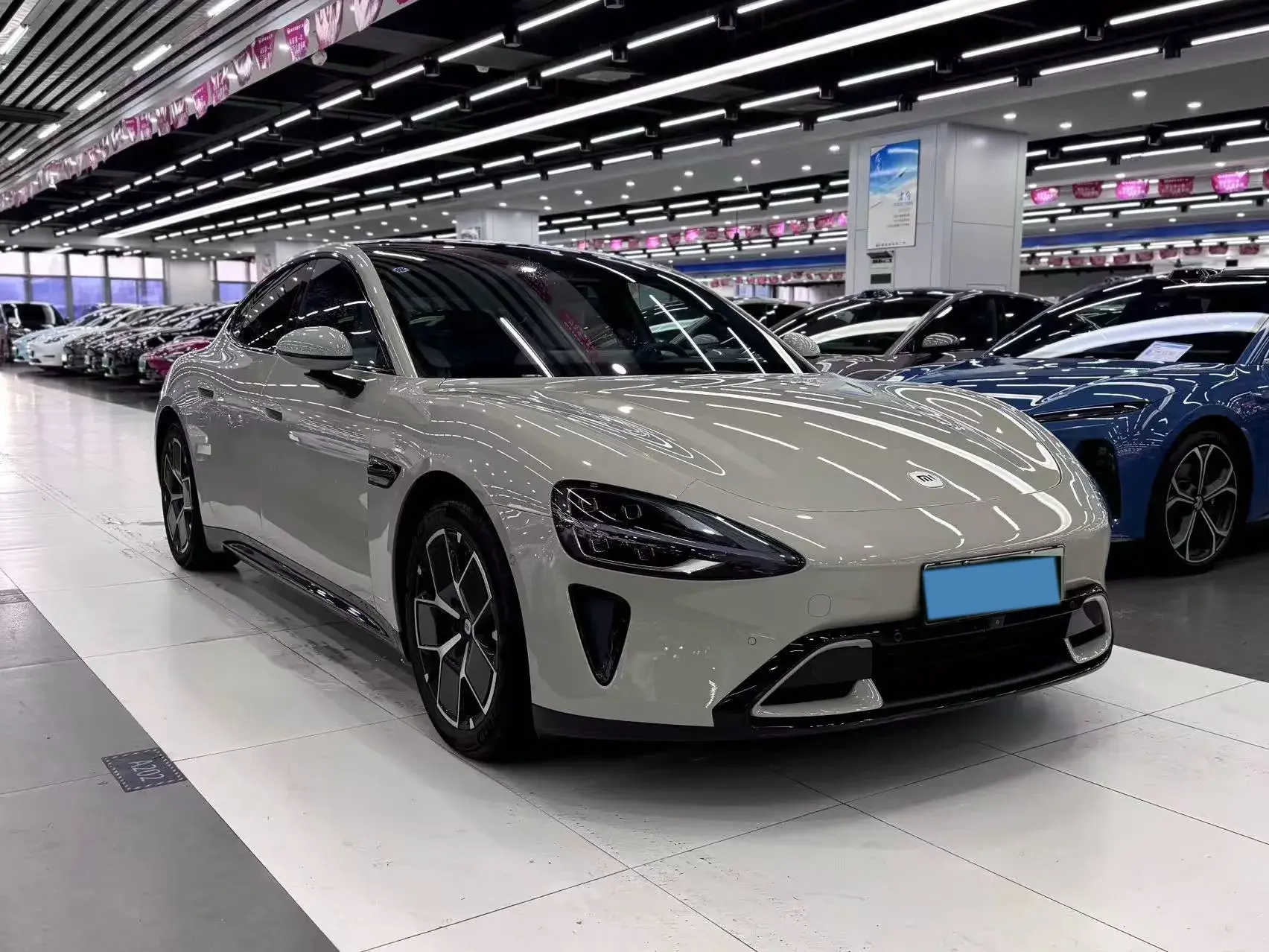 2024 MI SU7 thumbnail 3