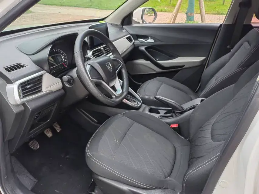 2017 BAOJUN 510 thumbnail 4