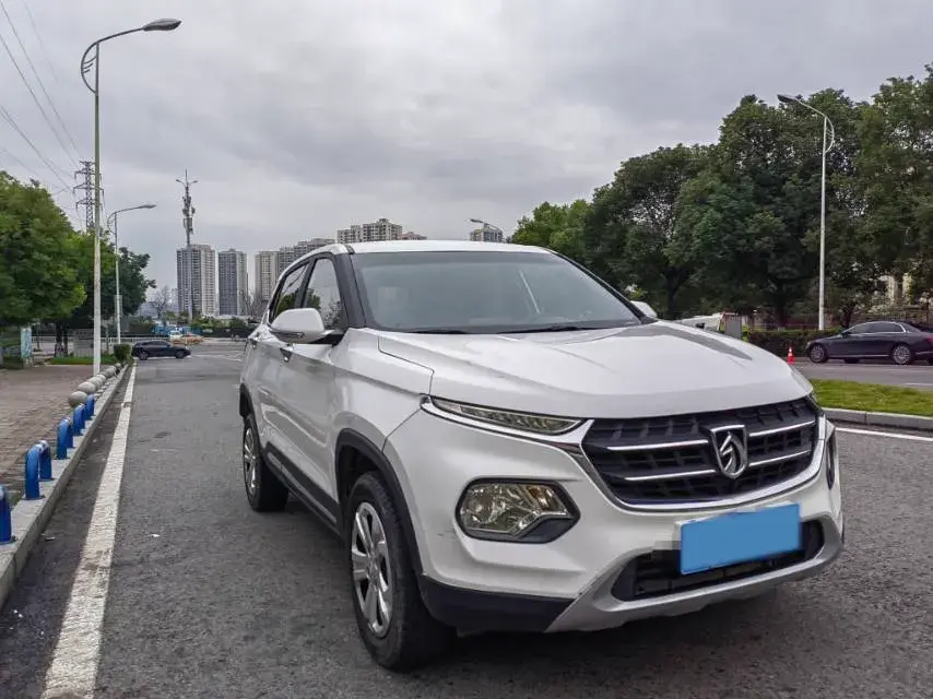 2017 BAOJUN 510 thumbnail 3