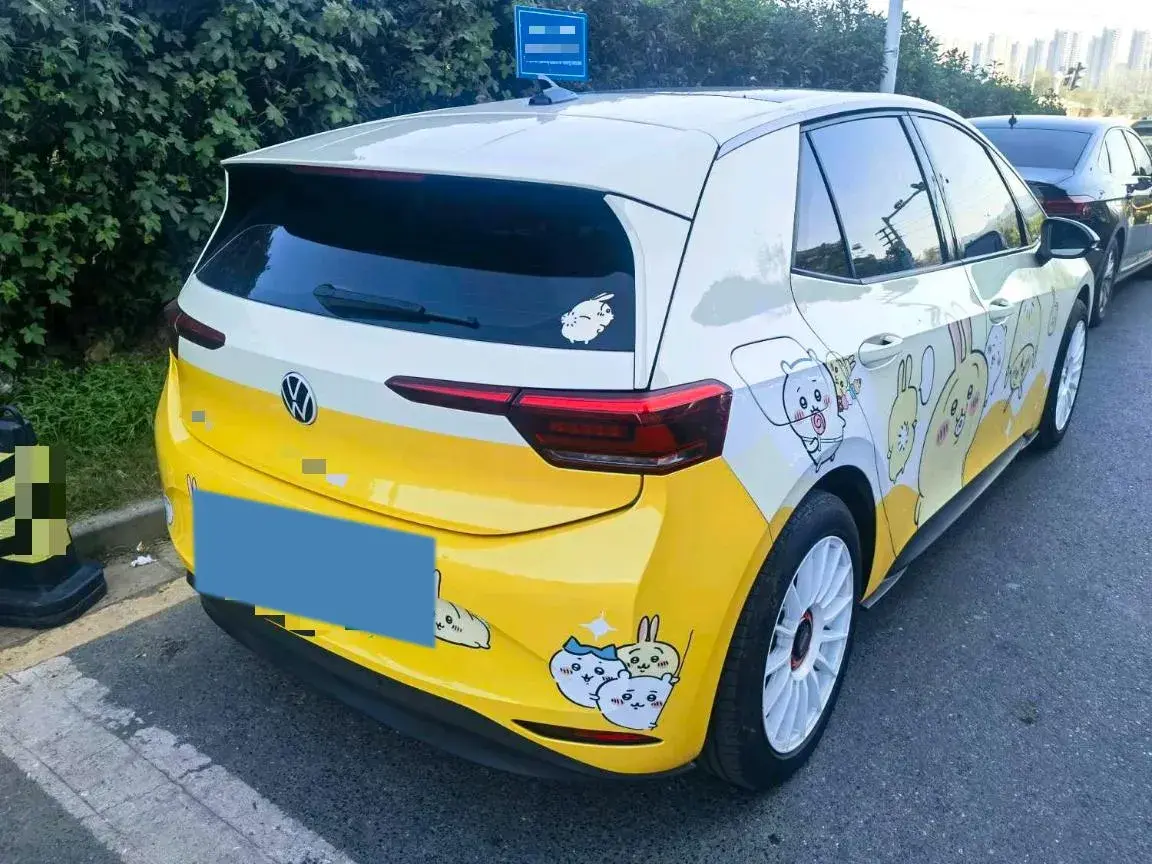 2024 VOLKSWAGEN ID.3 thumbnail 4