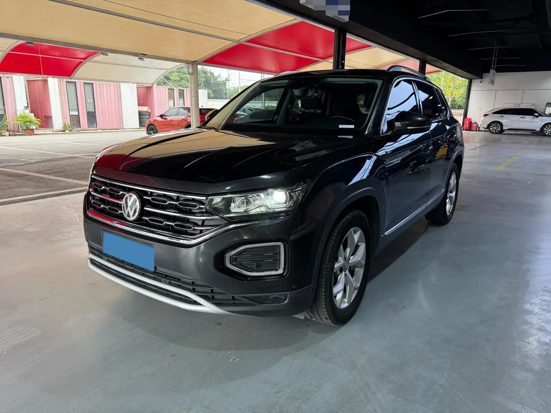 2019 VOLKSWAGEN TAYRON view 1