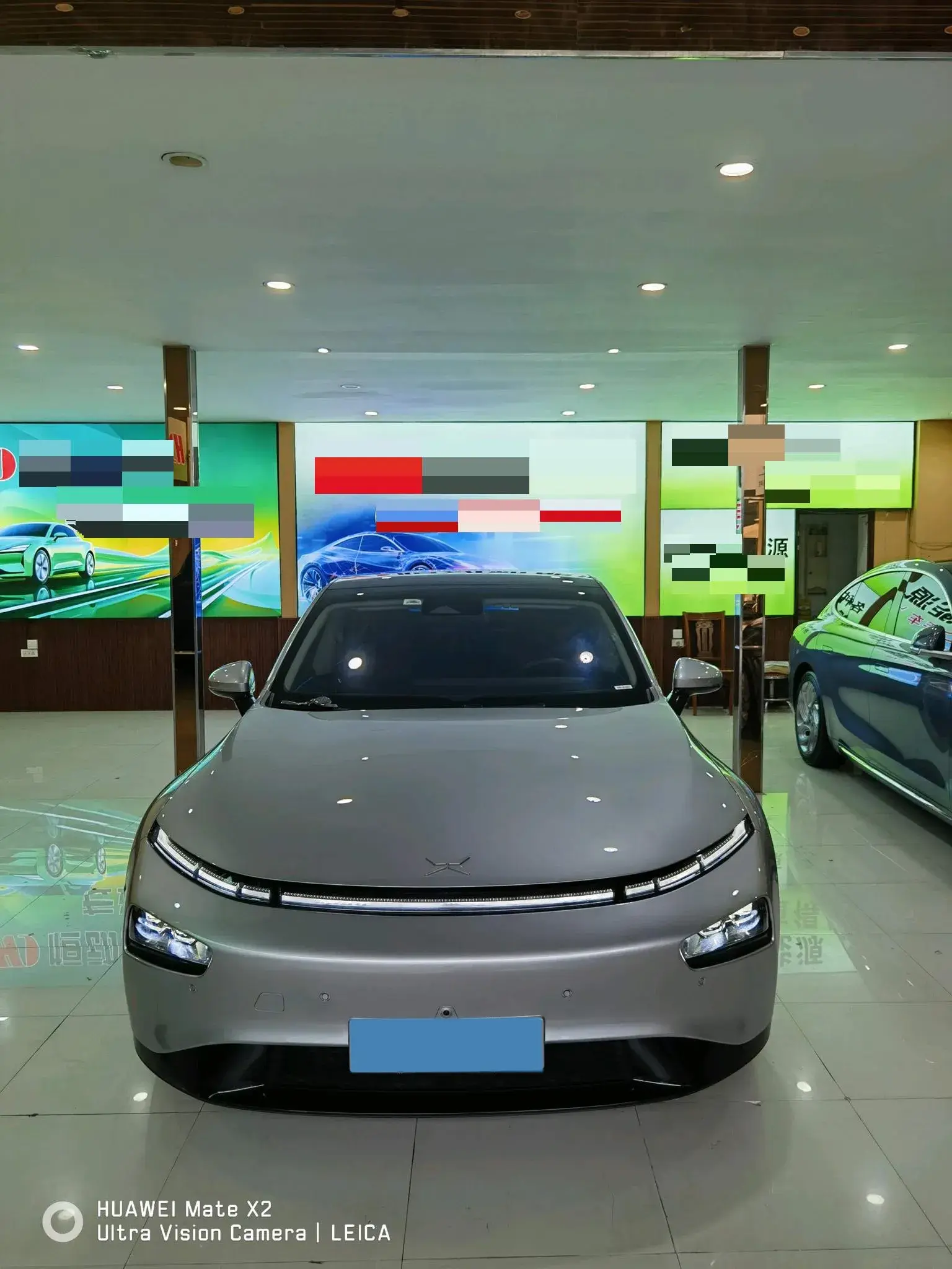 2022 XPENG P7 thumbnail 2