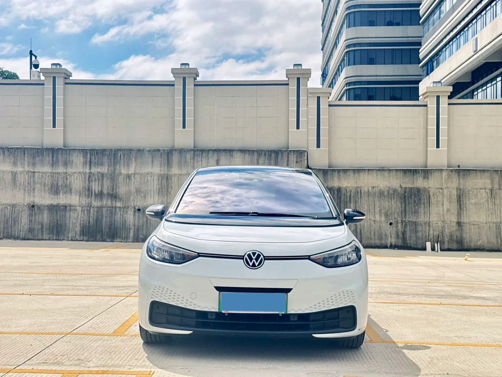 2023 VOLKSWAGEN ID.3 thumbnail 2