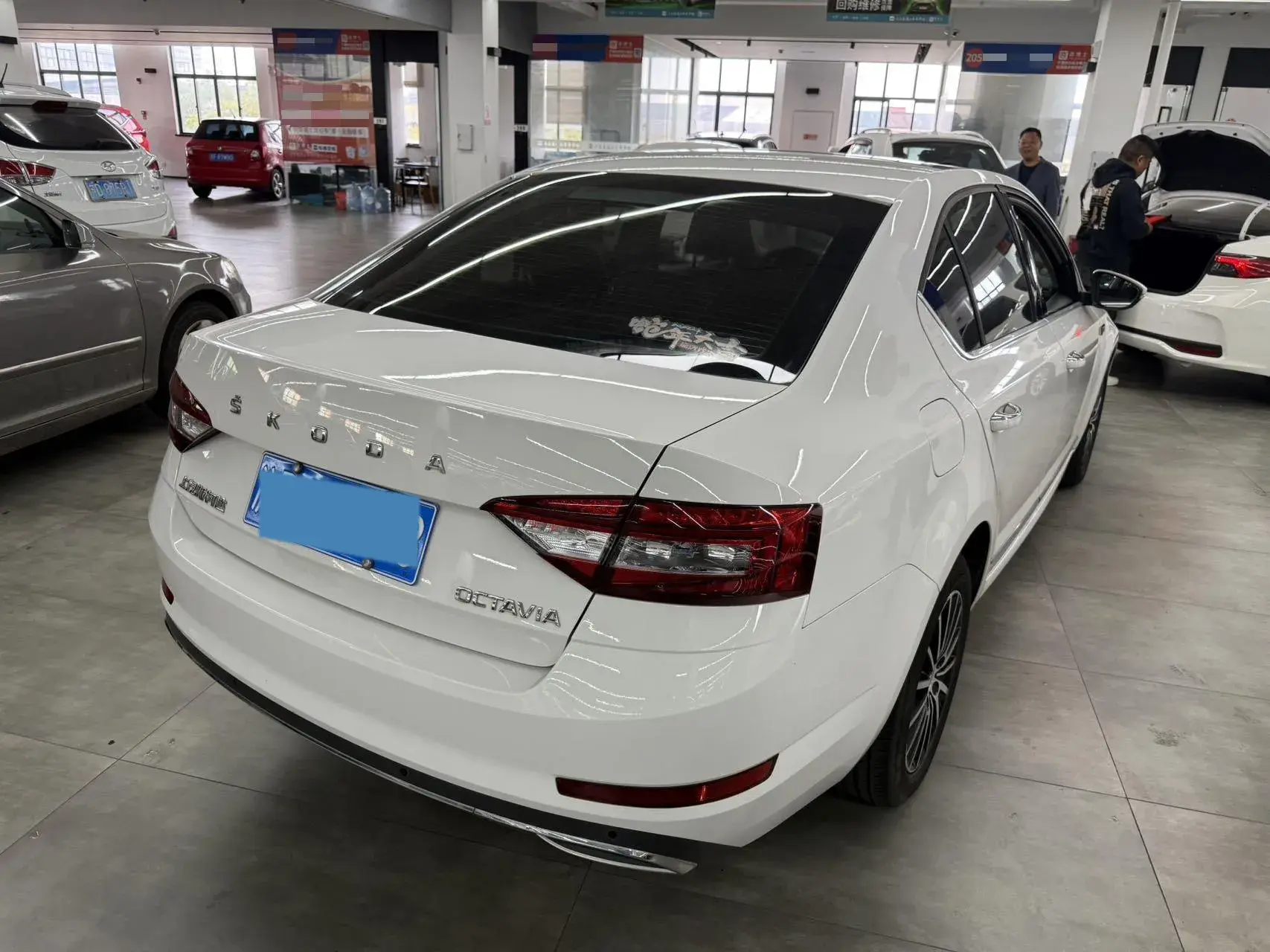 2019 SKODA OCTAVIA thumbnail 3