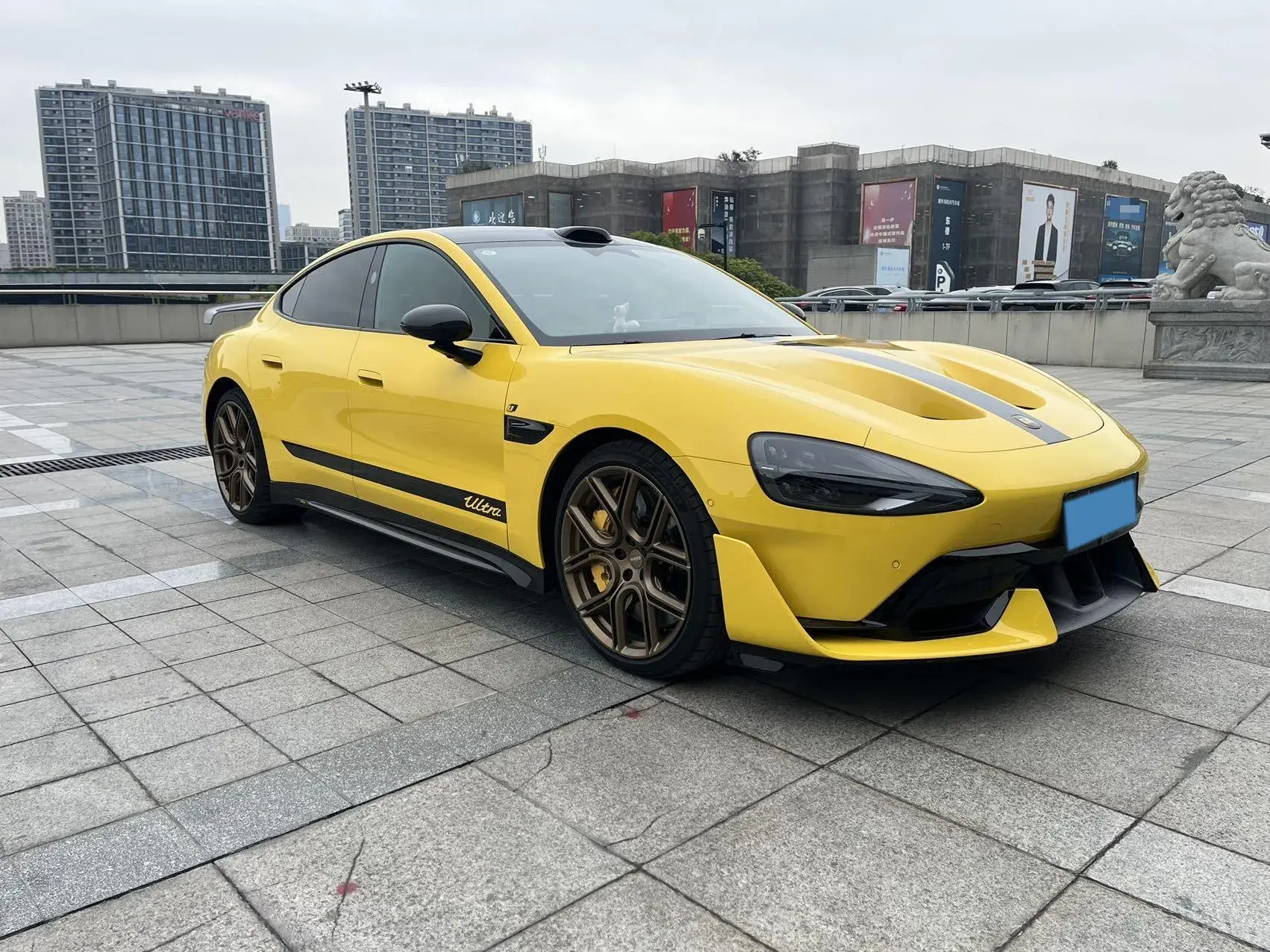 2025 MI SU7 thumbnail 3