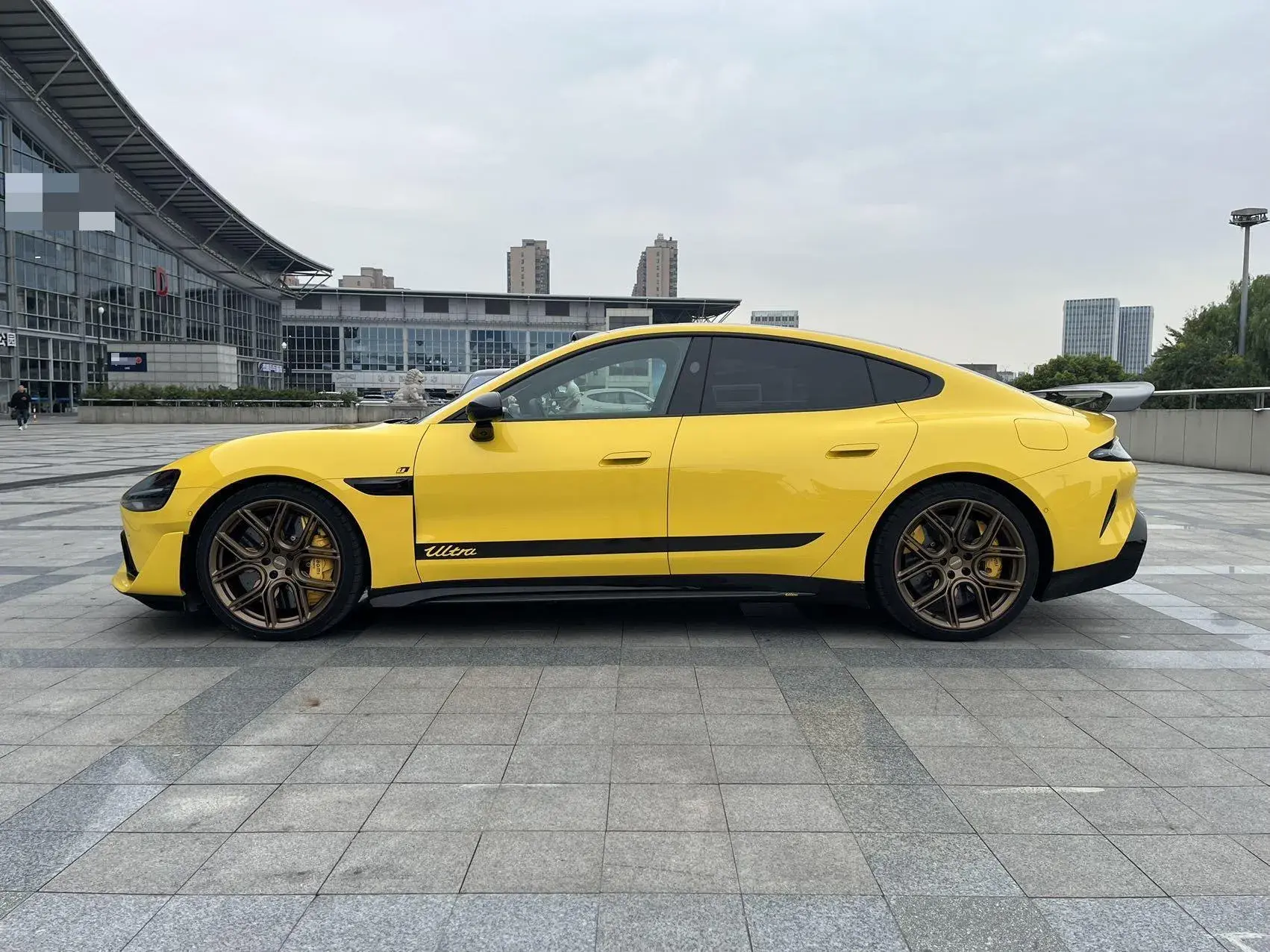 2025 MI SU7 thumbnail 4