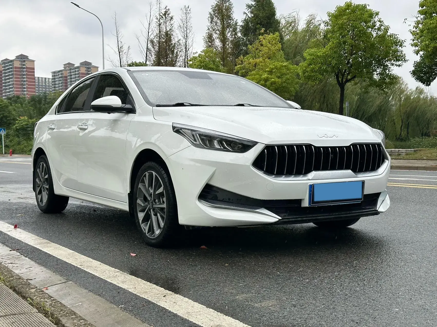 2021 KIA K3 thumbnail 3