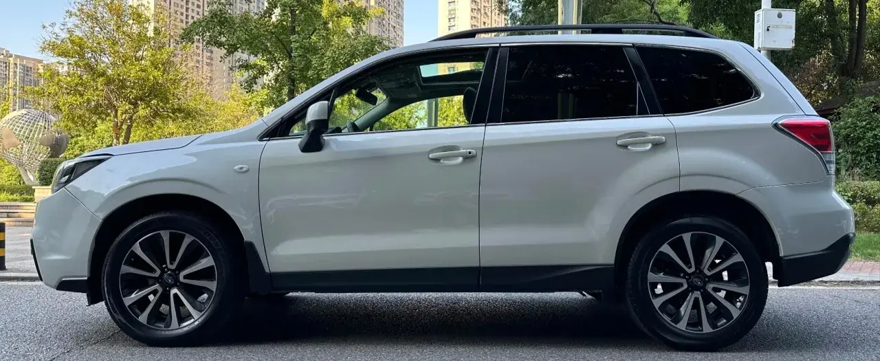 2021 SUBARU FORESTER thumbnail 4