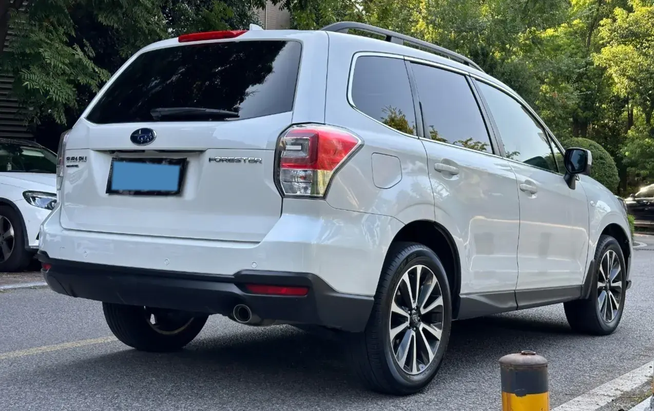 2021 SUBARU FORESTER thumbnail 3