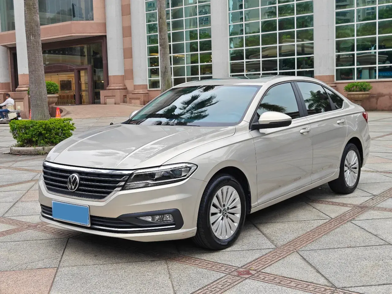 2021 VOLKSWAGEN LAVIDA view 1