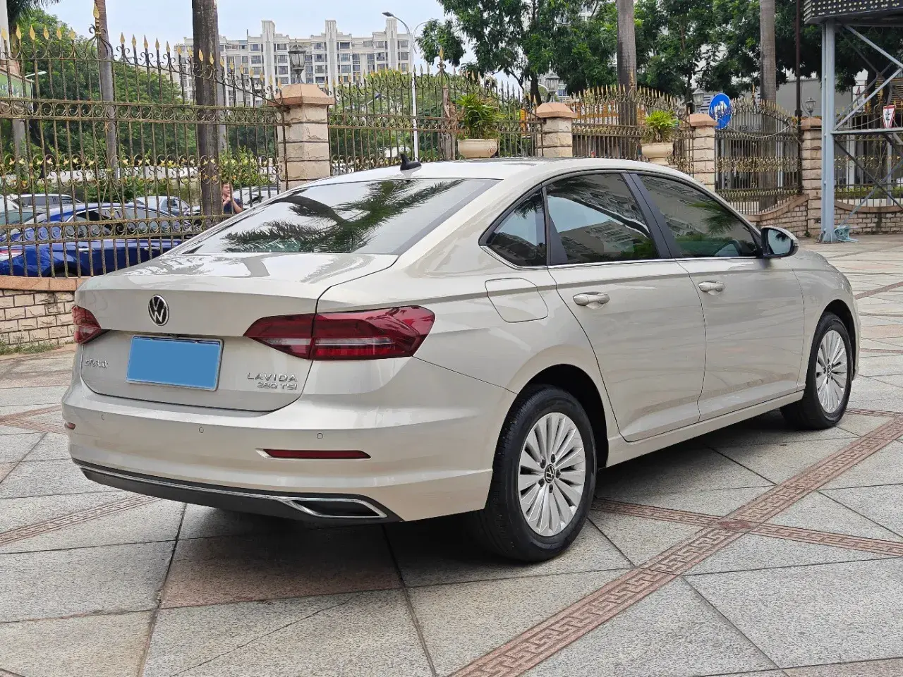 2021 VOLKSWAGEN LAVIDA thumbnail 4