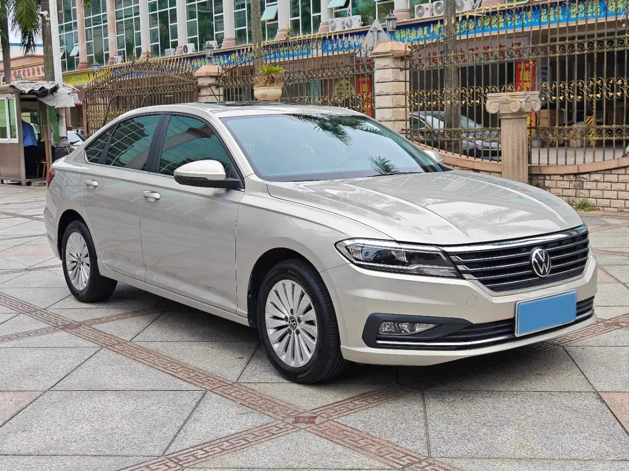 2021 VOLKSWAGEN LAVIDA thumbnail 3