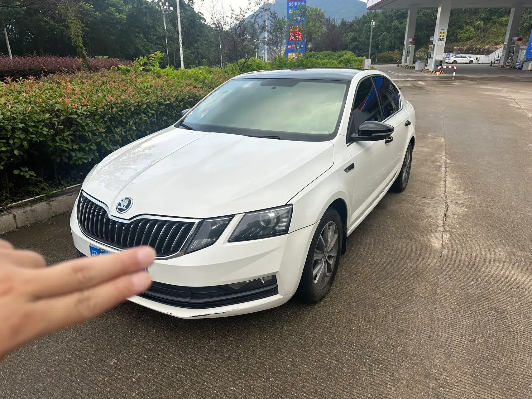2018 SKODA OCTAVIA view 1