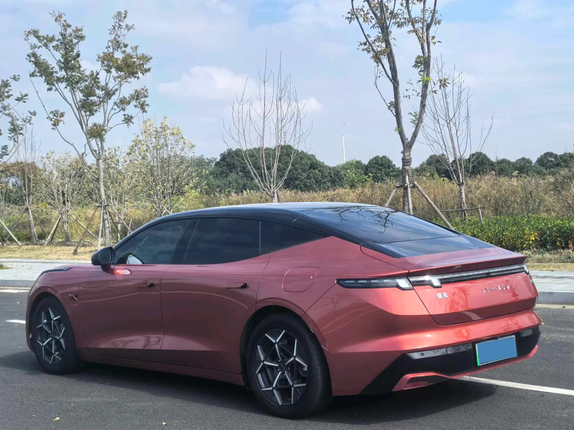 2024 LYNK&CO Z10 thumbnail 4