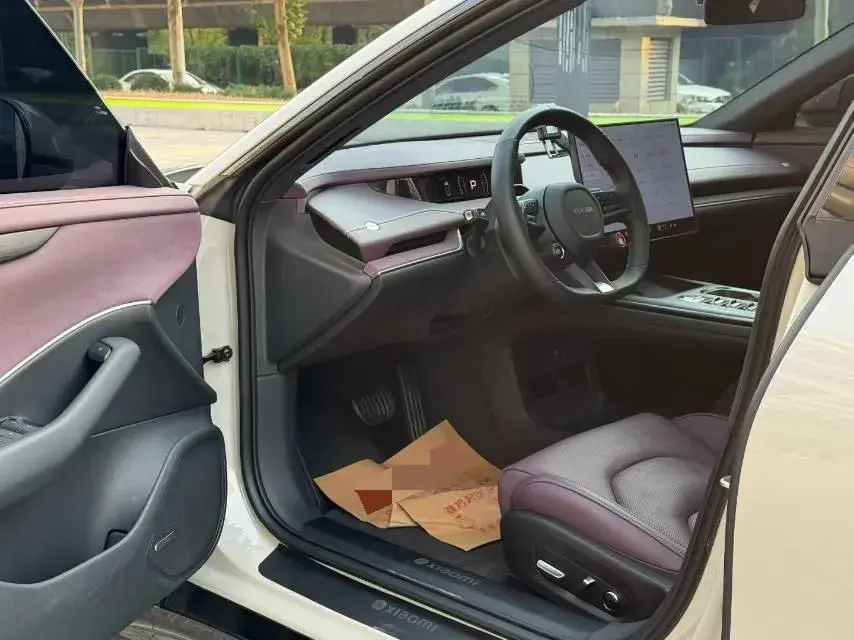 2024 MI SU7 thumbnail 4