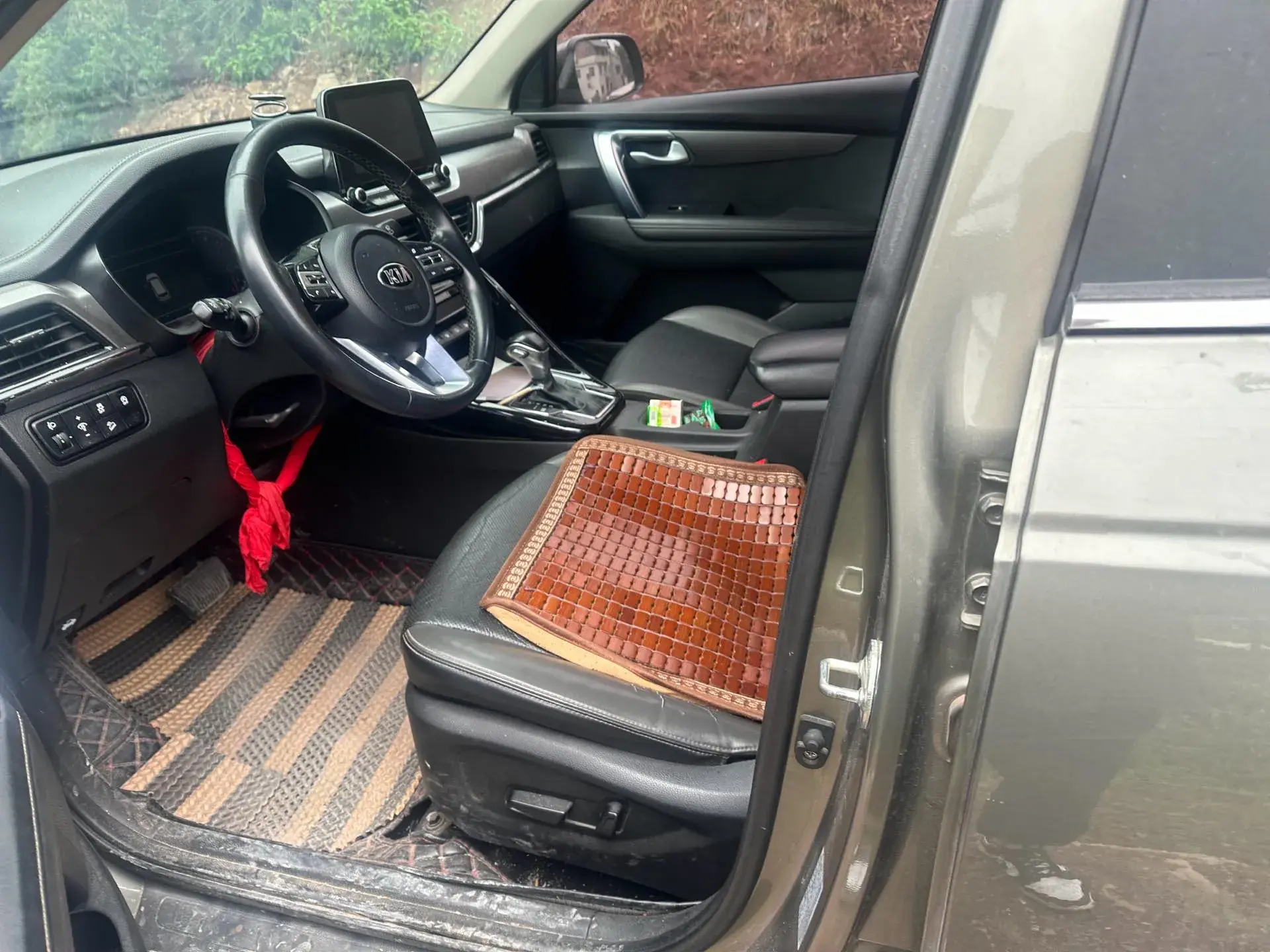 2019 KIA SPORTAGE thumbnail 2