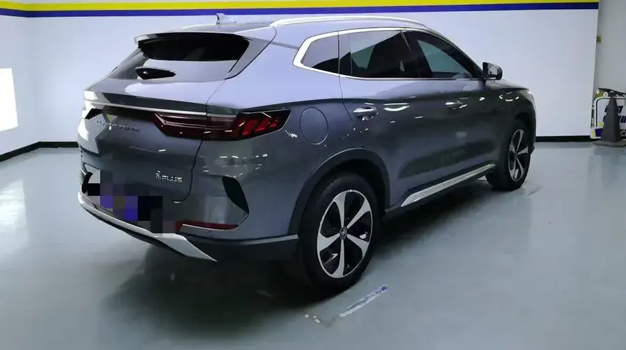 2021 BYD SONG thumbnail 2