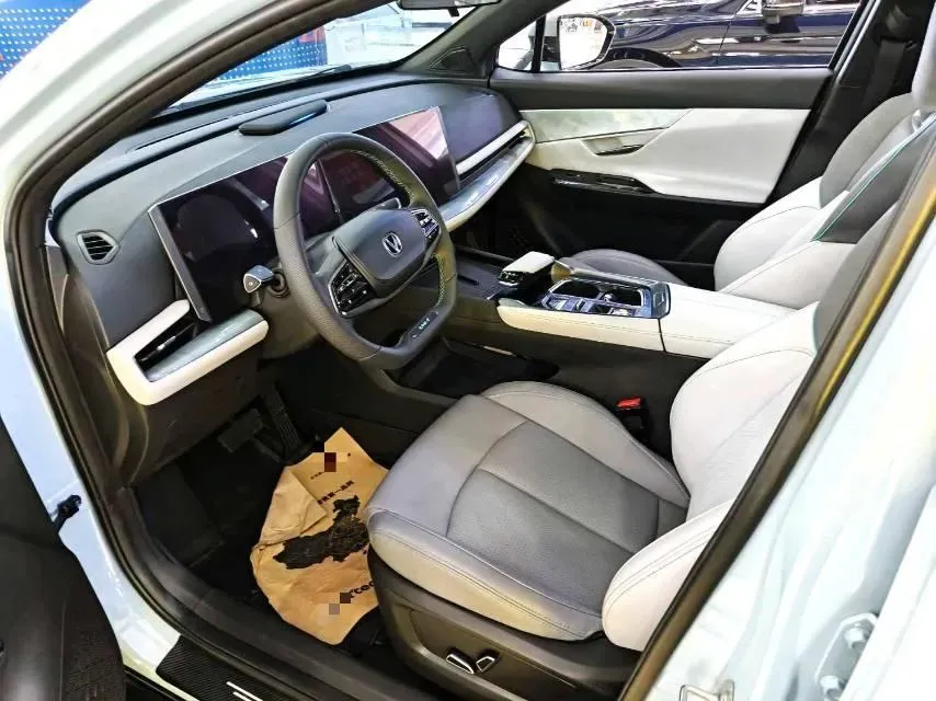 2023 ChangAn UNI-T 1.5T 188HP L4 7DCT,autocango,china used car exporter,china ev exporter,chinese used car exporter,chinese used ev exporter