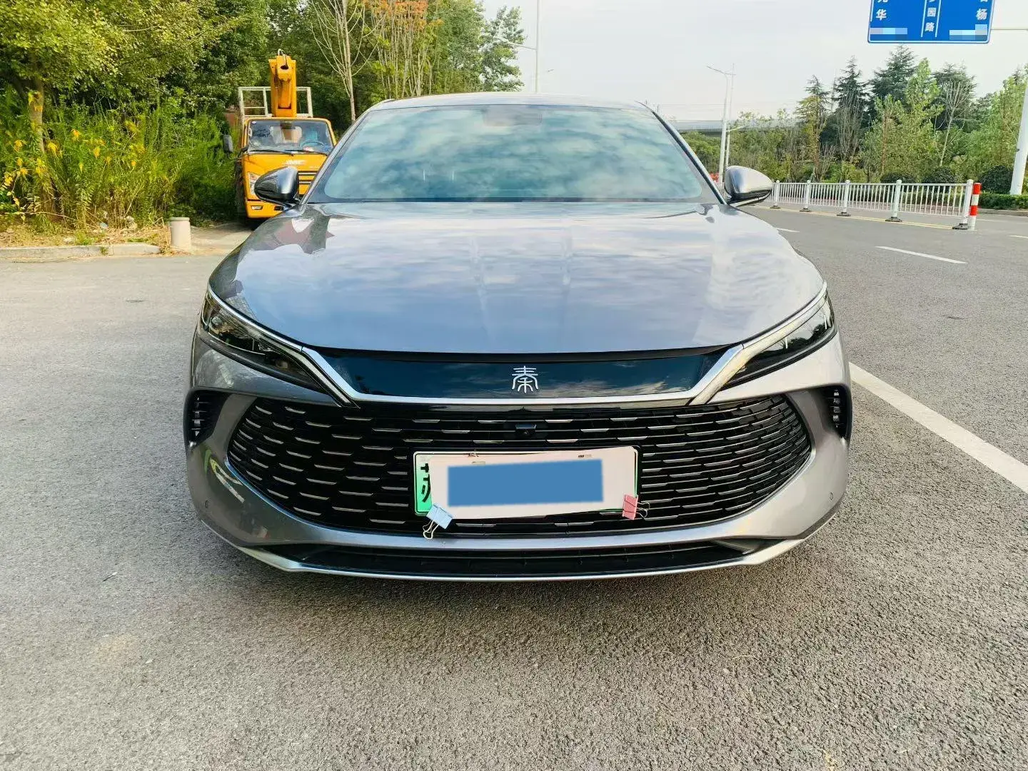 2024 BYD QINL thumbnail 2