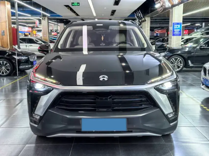 2020 NIO ES8 thumbnail 2
