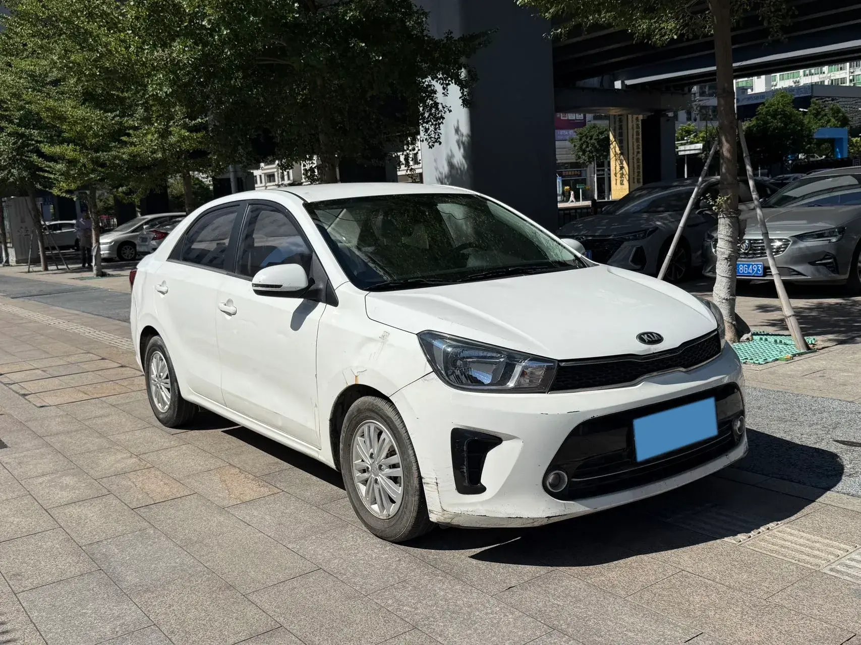 2017 KIA PEGAS thumbnail 3